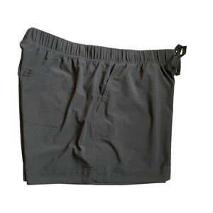 Tek Gear DryTek Black Athletic Shorts - L